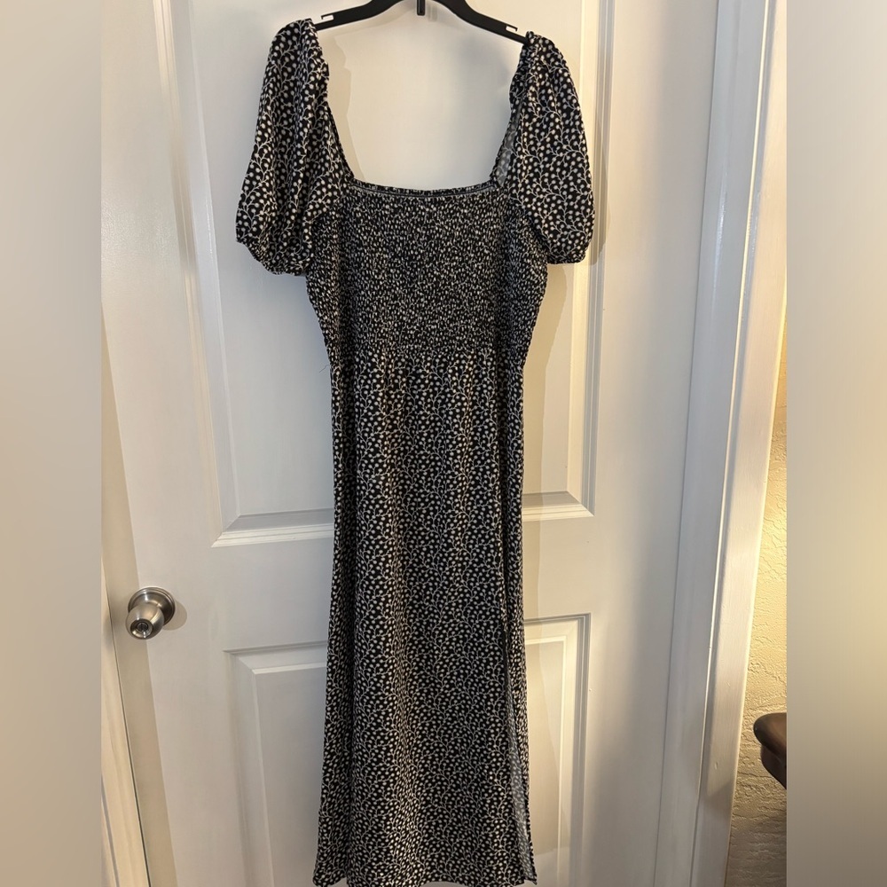 Black and White Puff Sleeve Maxi Dress Sz 12 NWT